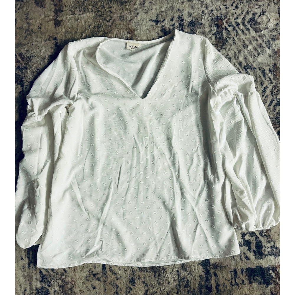 143 Story by Line Up White Swiss Dot V-Neck Balloon Sleeve Blouse Top-M